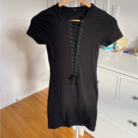 M Boutique - Black T Shirt Lace Up Front Mini Dress - Picture 2 of 4
